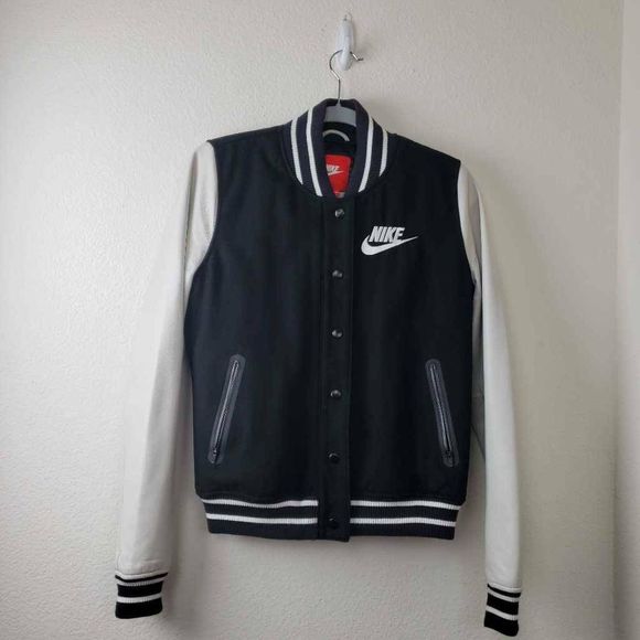 nike women's varsity jacket